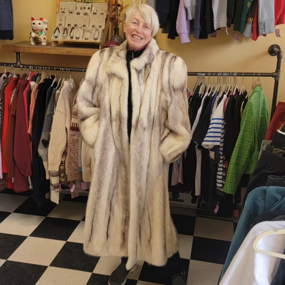 Mink Fur Coat - Picture 1 of 4